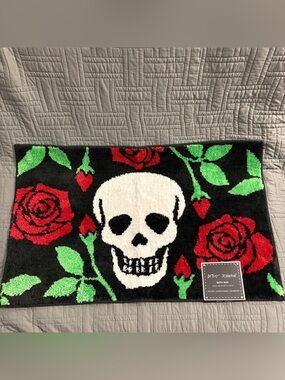 Betsey Johnson Skull with Red Roses Bath Rug 20 x 32 NEW